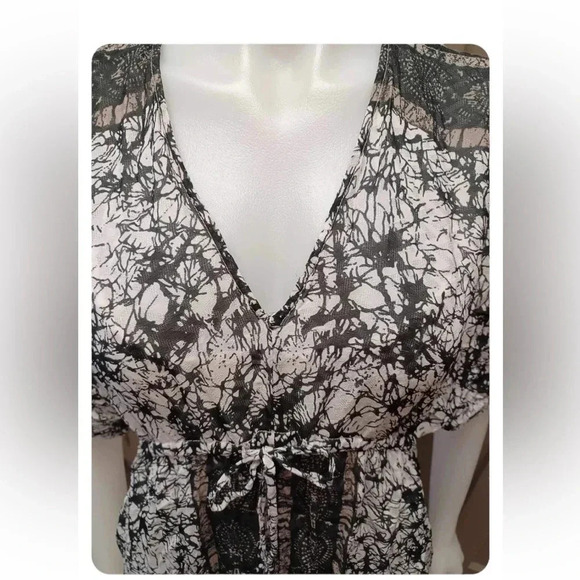 Free People Print Sheer Chiffon Cold Shoulder  MIDI Dress Size Small - Picture 5 of 10